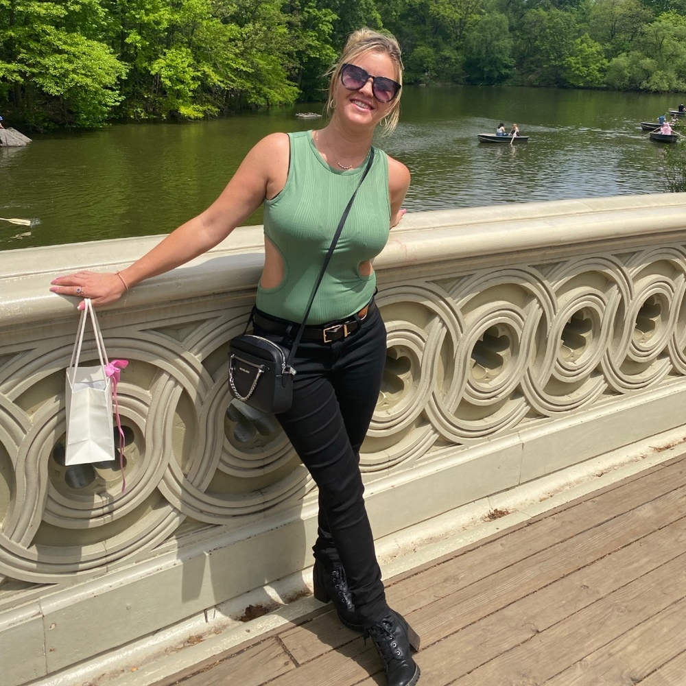 Meet your Posher, Nicole